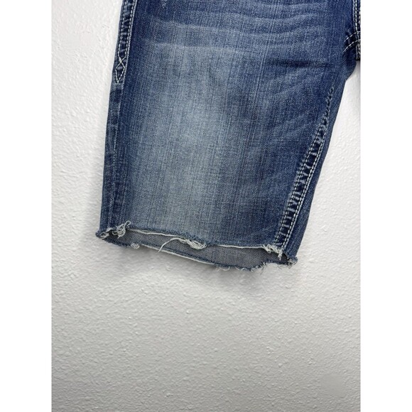 Rock Revival Shorts Womens 32 Stephanie Cut Off Denim Flap Embelished Pocket Y2K - Picture 5 of 16